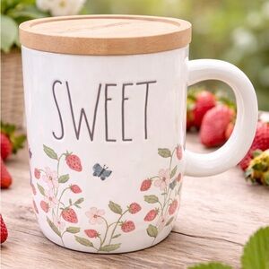 Rae Dunn SWEET Strawberry Mug w Wood Lid 🍓 Farmhouse Coffee Cup NEW